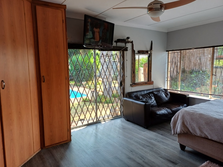 4 Bedroom Property for Sale in Generaal De Wet Free State